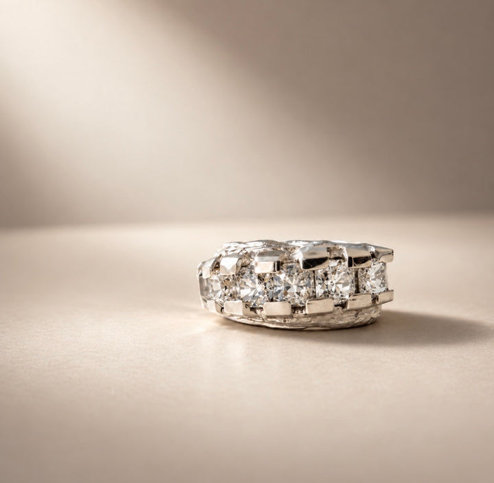 Glacier Ring - Moissanite
