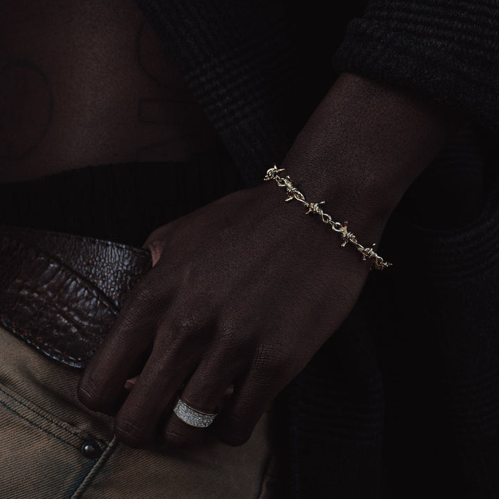 Barbed Wire Link Bracelet 14k