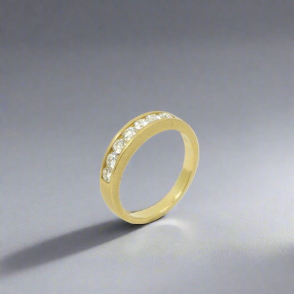 VINTAGE 18K Matte Gold Diamond Band