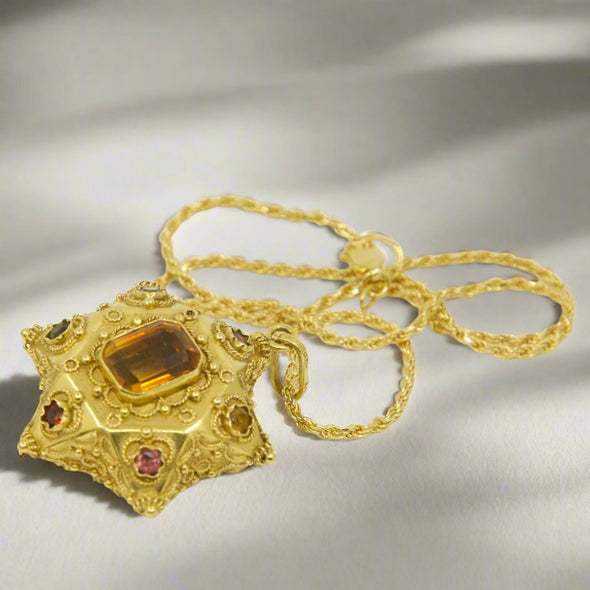 VINTAGE 18K Star of David Gemstone Pendant