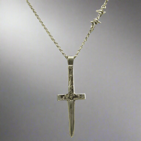 XL Crucifix Dagger Barbed Chain