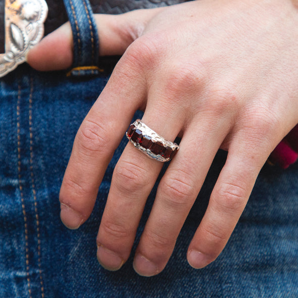 Glacier Ring Garnet